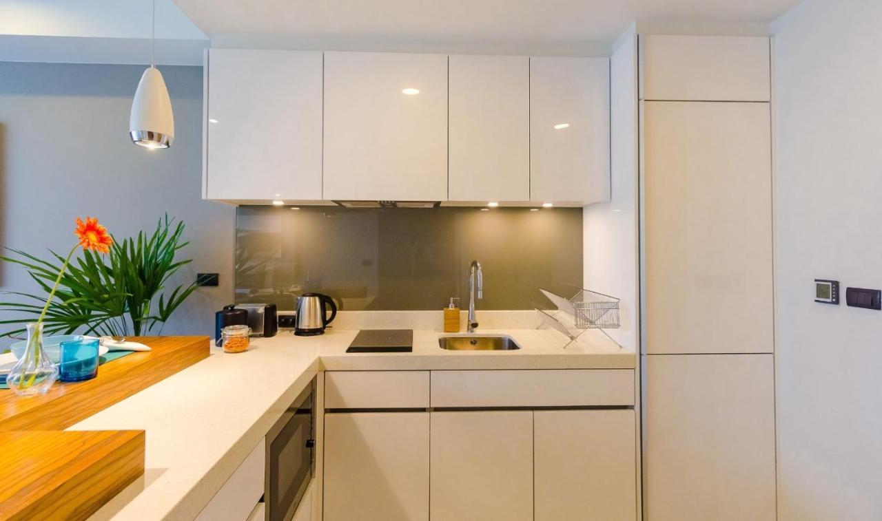 Oceanstone 1-br Next Building View Apartment Bang Tao Beach (Phuket)