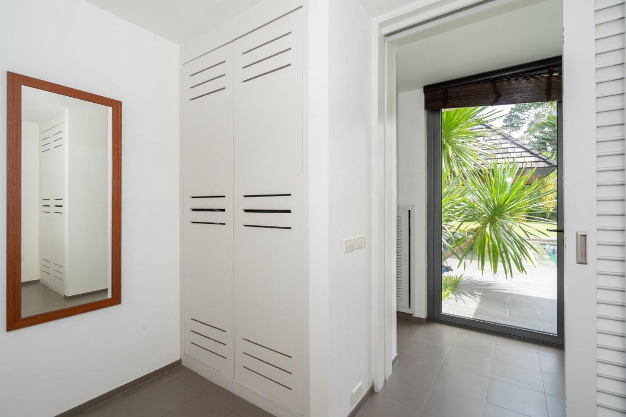 Luxury 3br C Estate: Idyllic Retreat Near Beach Villa *