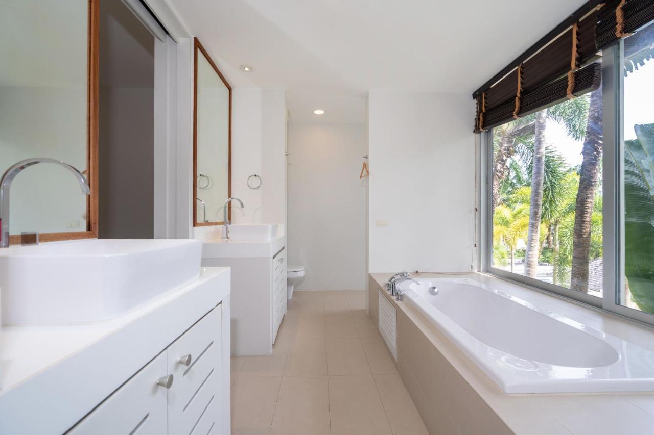 Villa Luxury 3br C Estate: Idyllic Retreat Near Beach