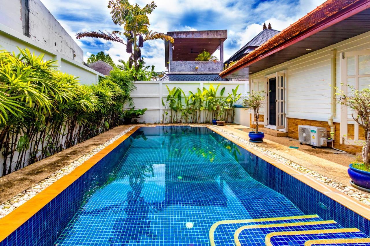 Villa Recommend A Warm Thai Style Private Swimming Pool With Convenient Traffic And Living, Walking 700 Meters To The The *