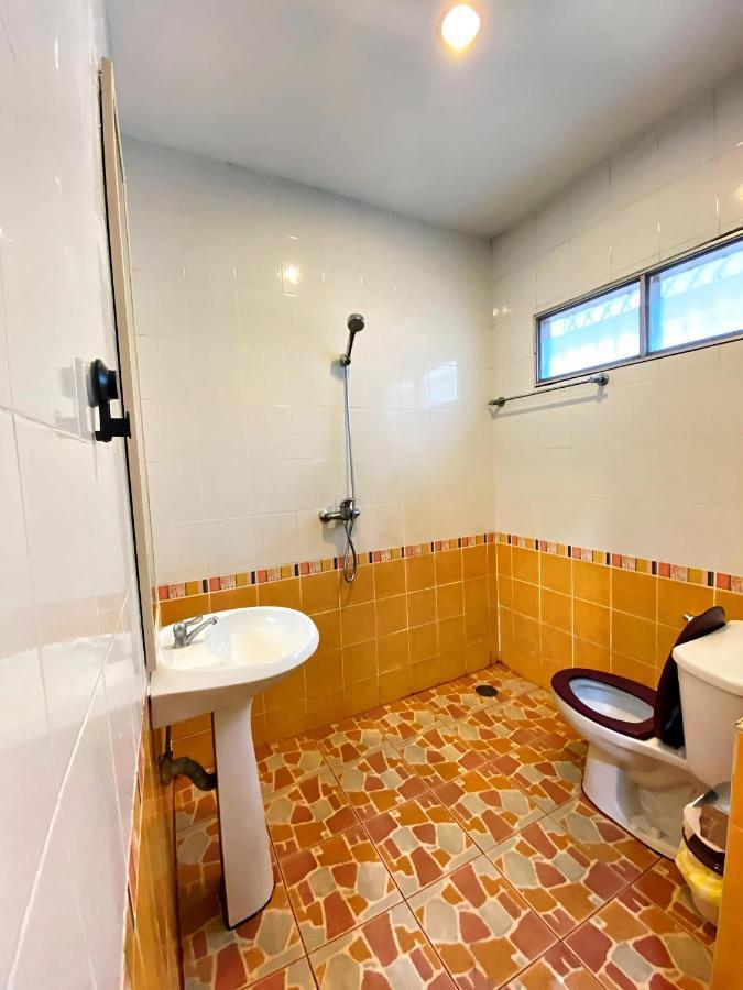 Rumah percutian 2-bedrooms Cozy House With Free Wi-fi #2
