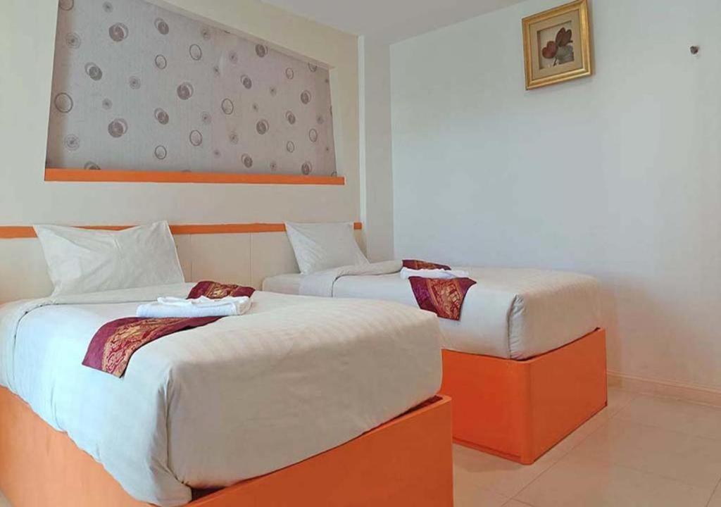 Hotel Collection *