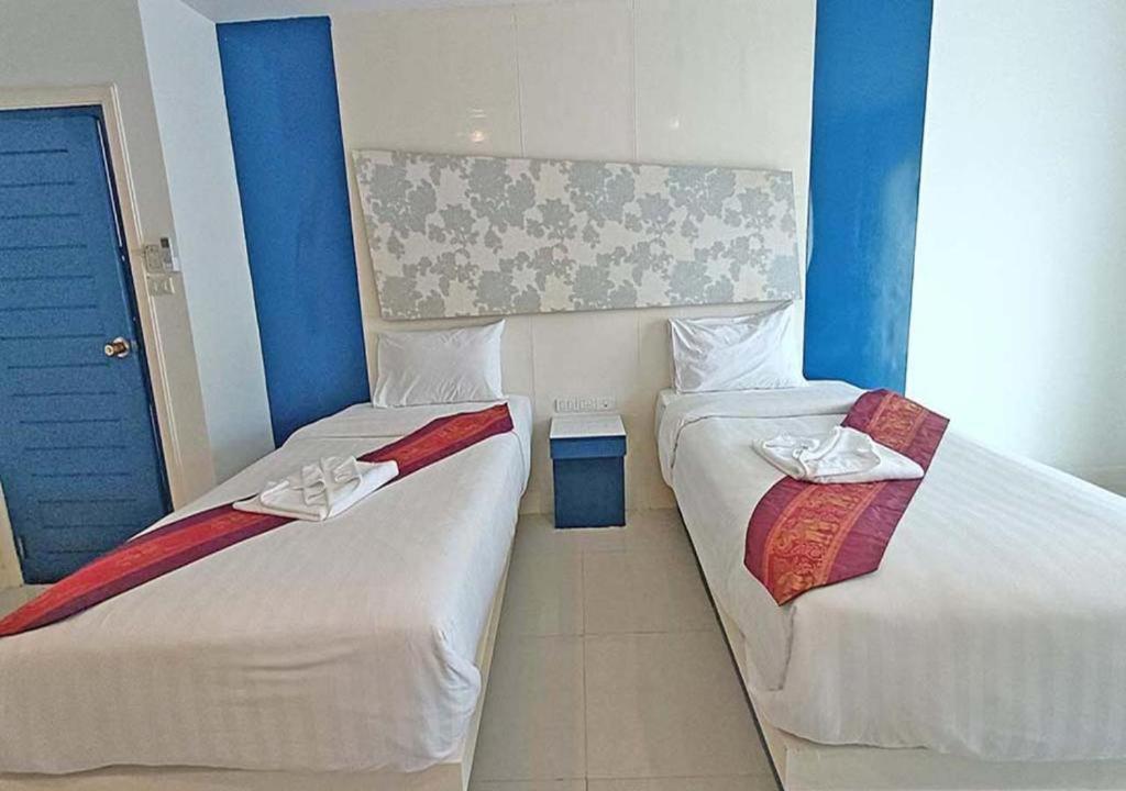 Hotel Collection *