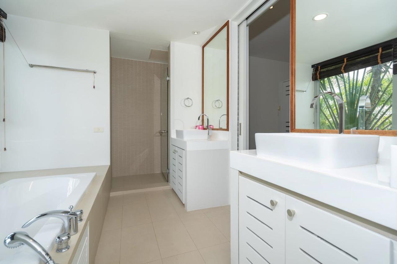Villa Luxury 3br C Estate: Idyllic Retreat Near Beach Layan Beach (Phuket)