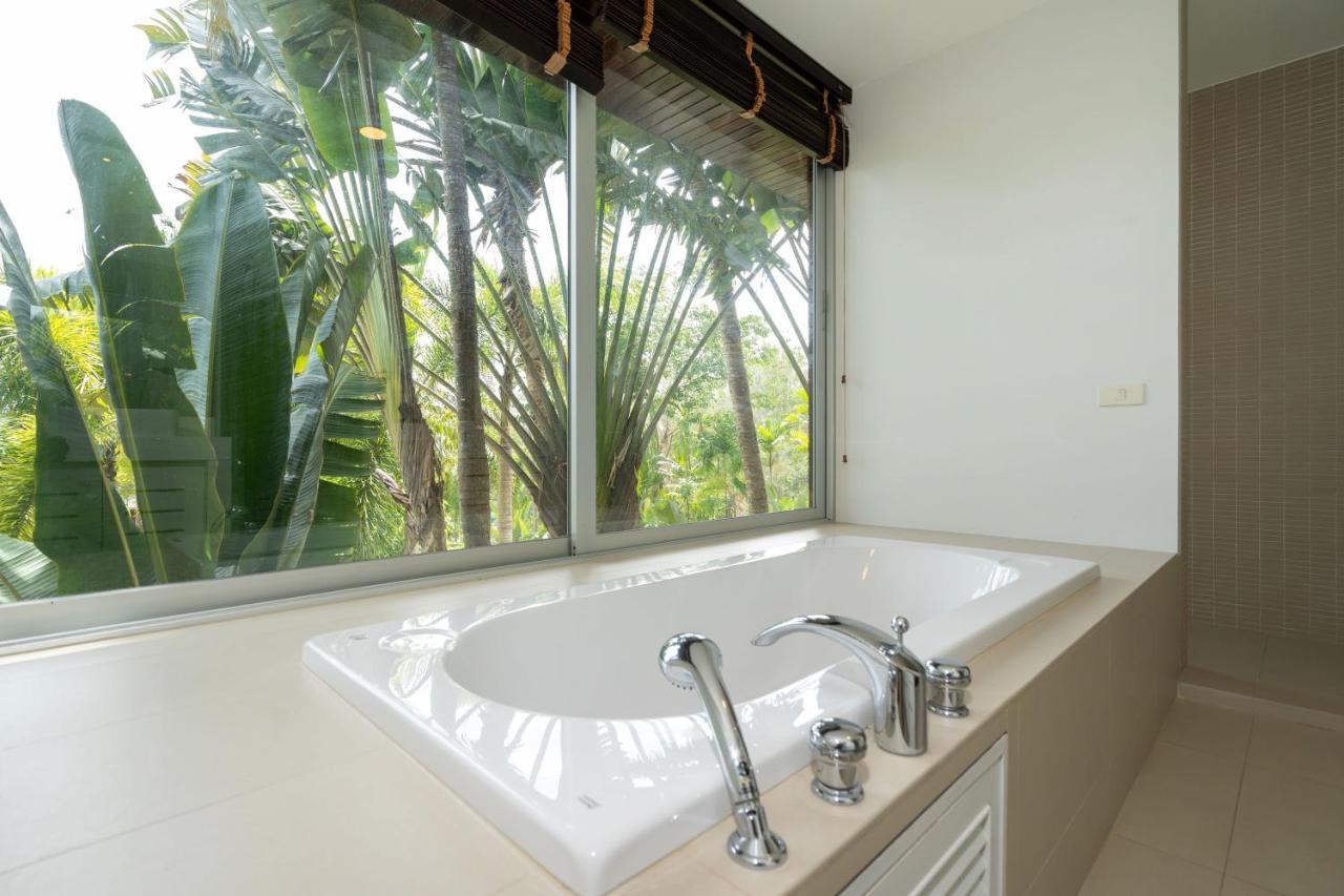 Luxury 3br C Estate: Idyllic Retreat Near Beach Villa *