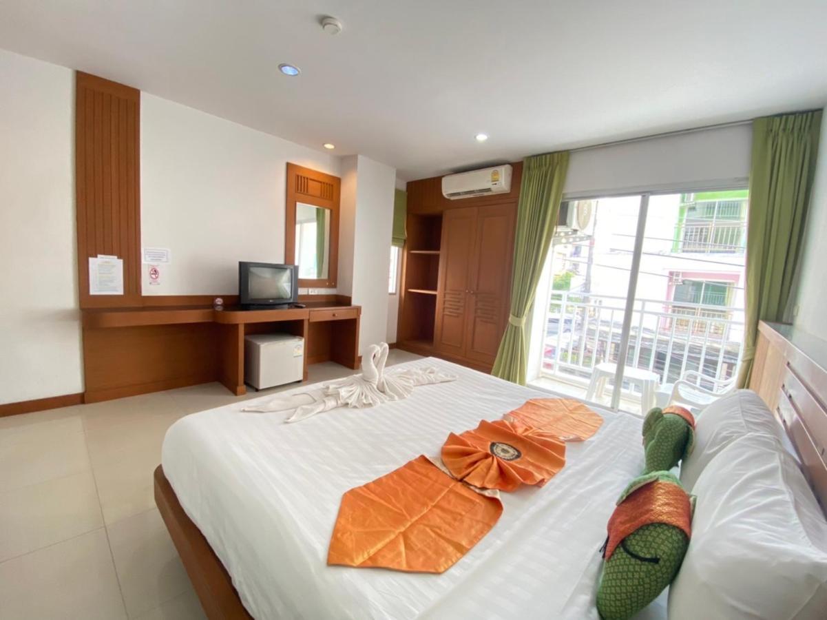 One World One 2 Hostel Patong