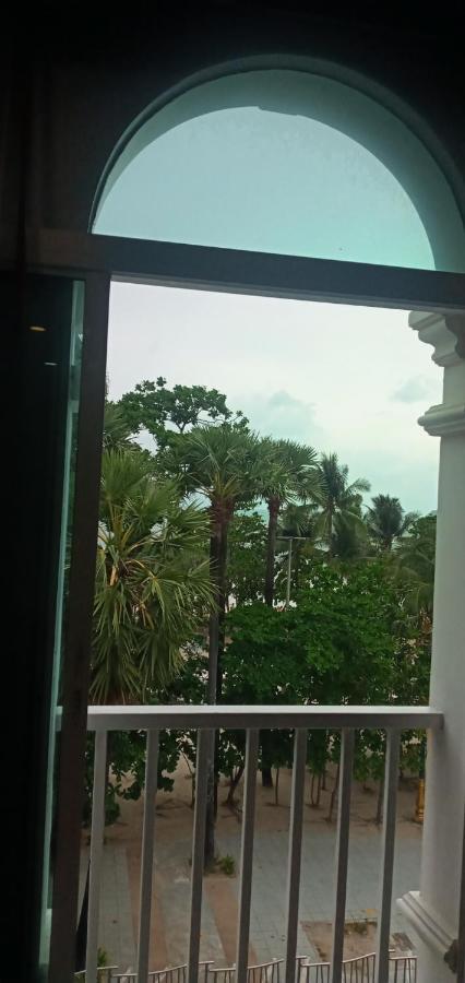 Modern Living Phuket
