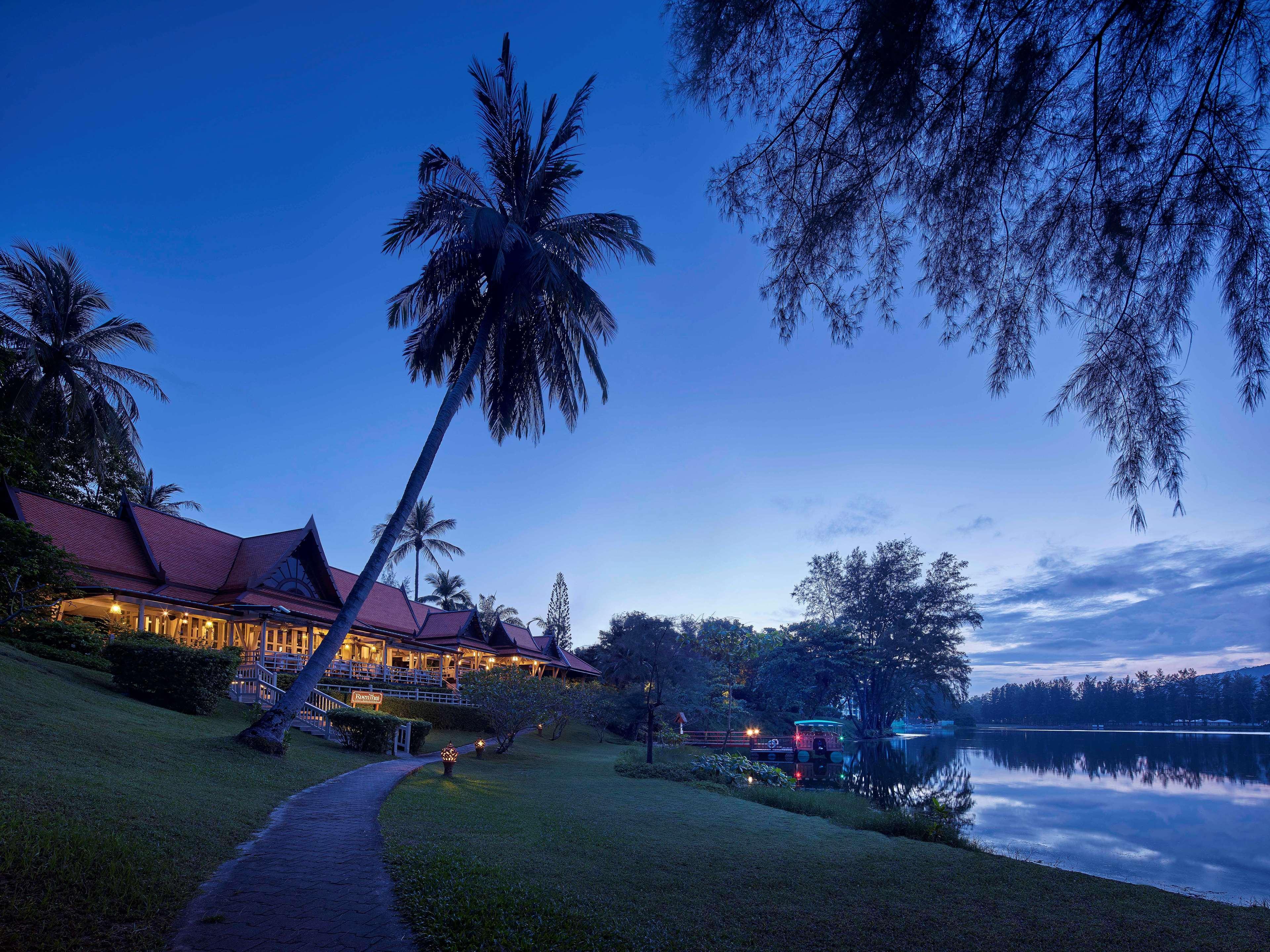 Dusit Thani Laguna Phuket Hotel
