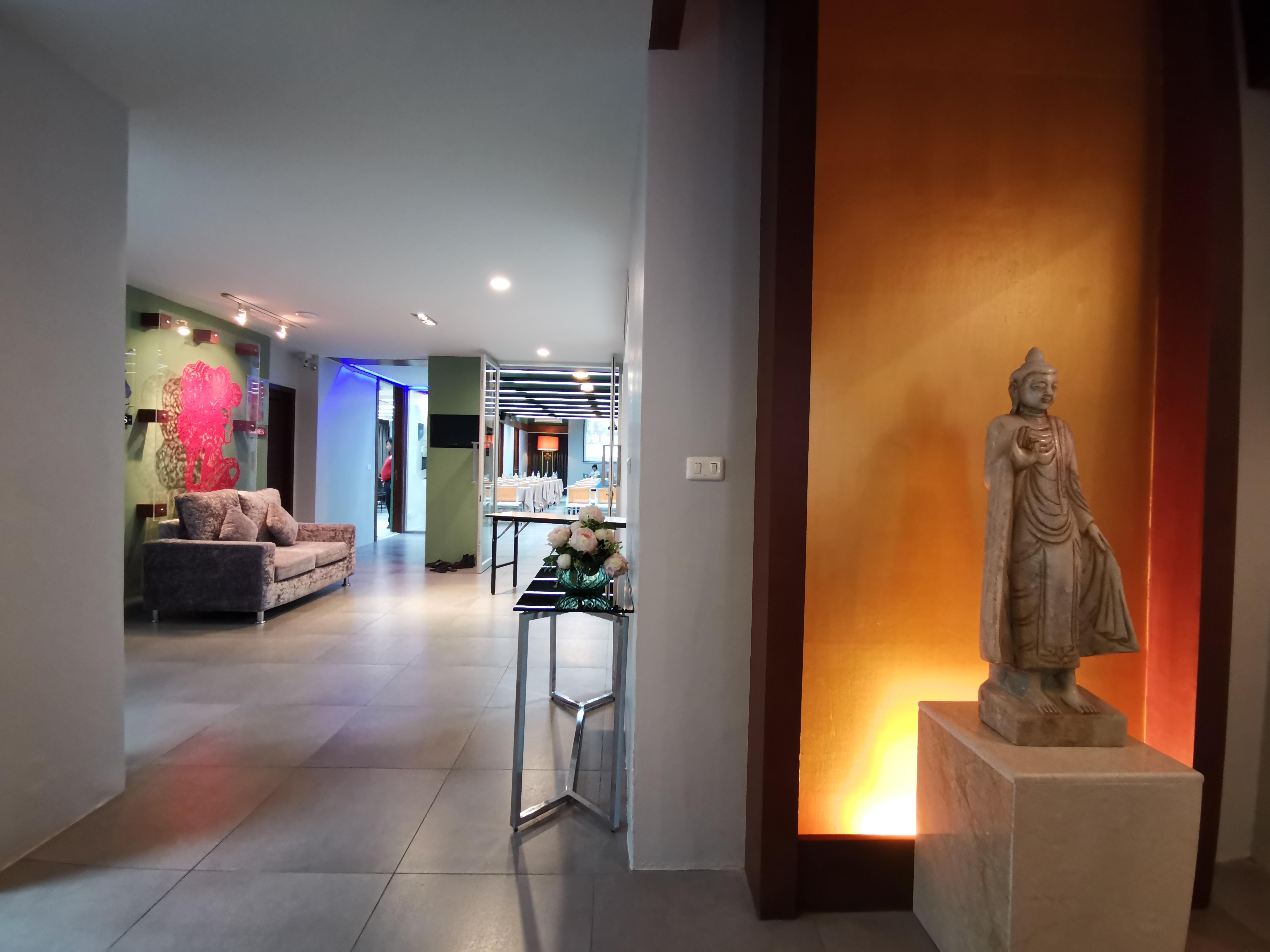 Sino House Hotel 3*