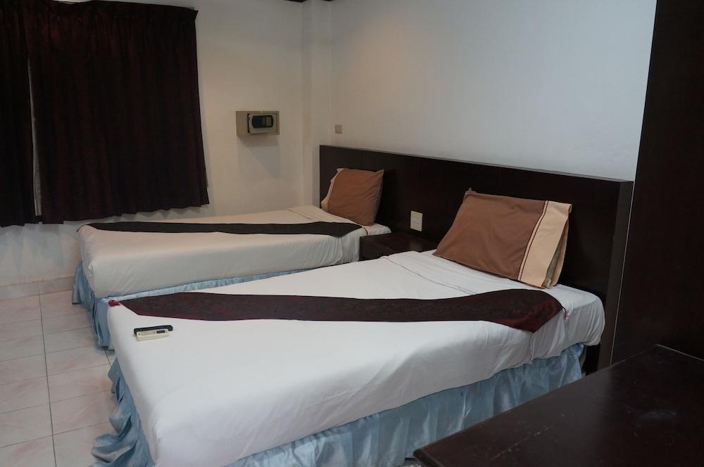 Lamai Hostel