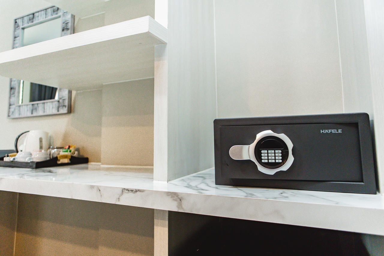 Triple L Hotel Phuket