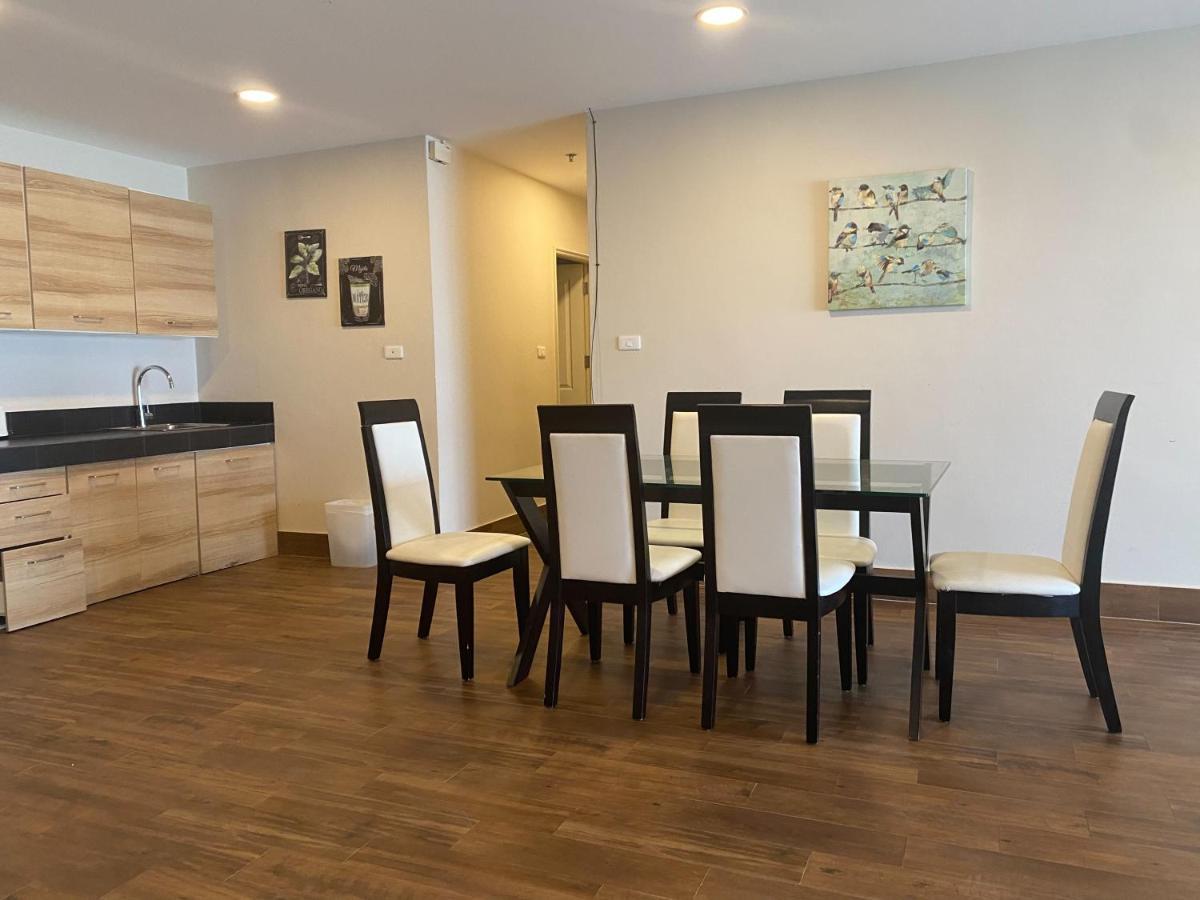 Apartment Tower Superior Seaview 4br210