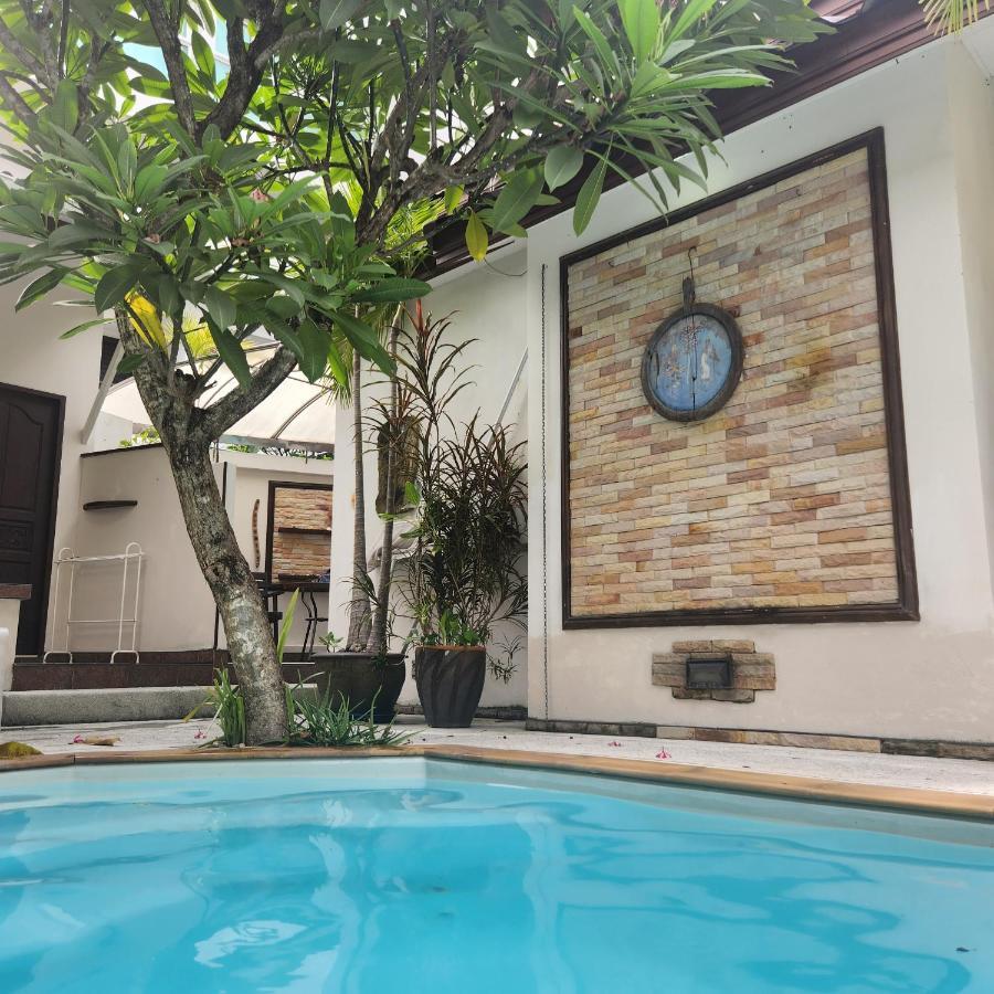 Musch Phuket Hotel *