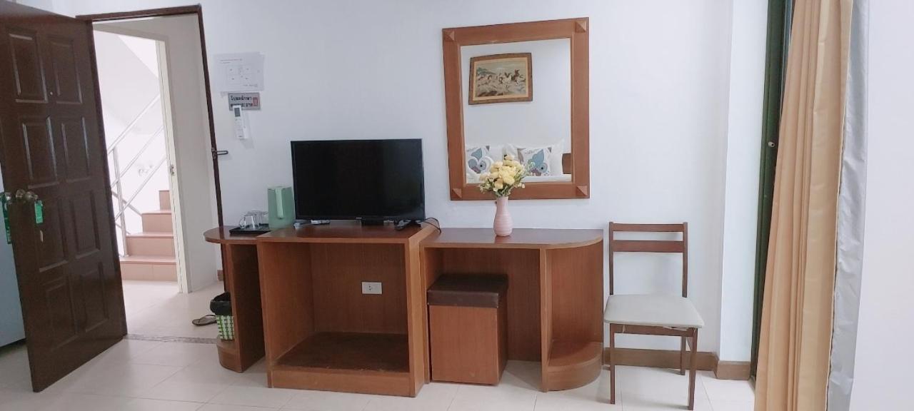 Ainny Aparthotel