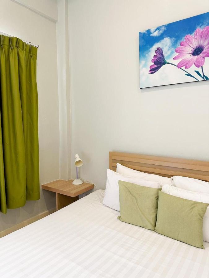 Favorite Place Hotel 3*