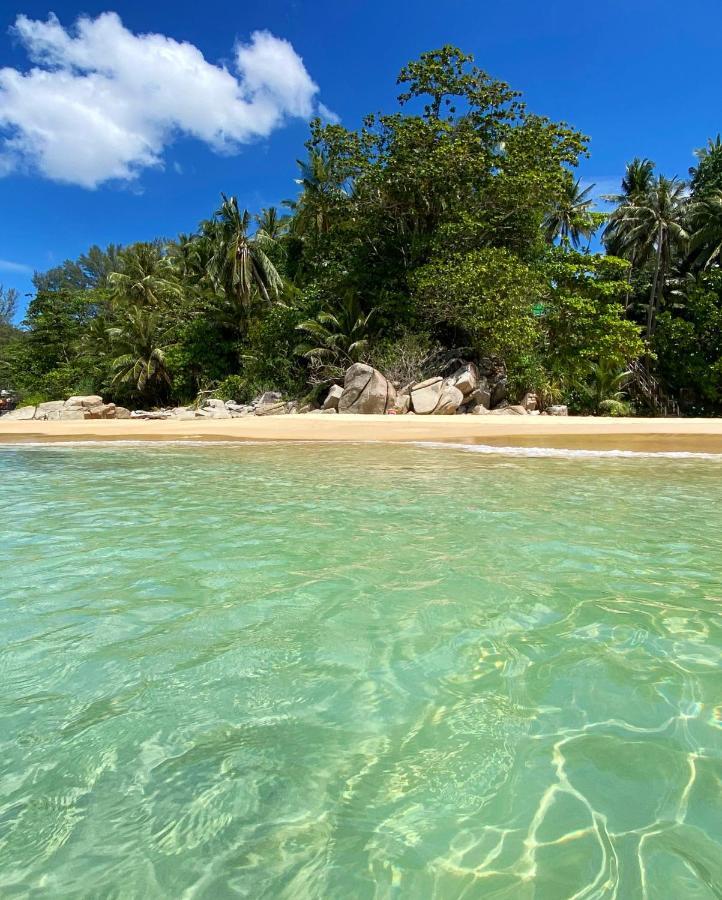 Beachfront 2br 2bath Private Jacuzzi Pool 50 Meter To