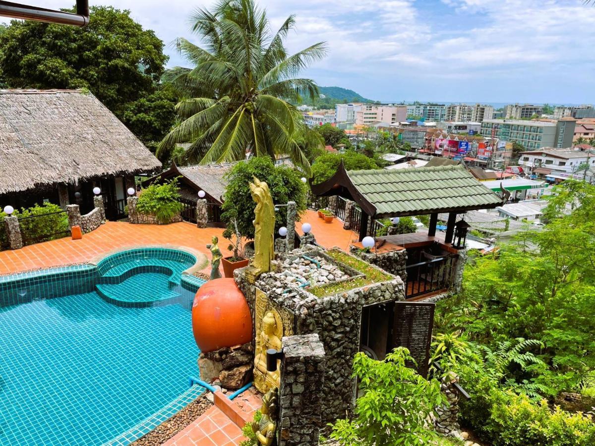 Boomerang Village Hotel 3*