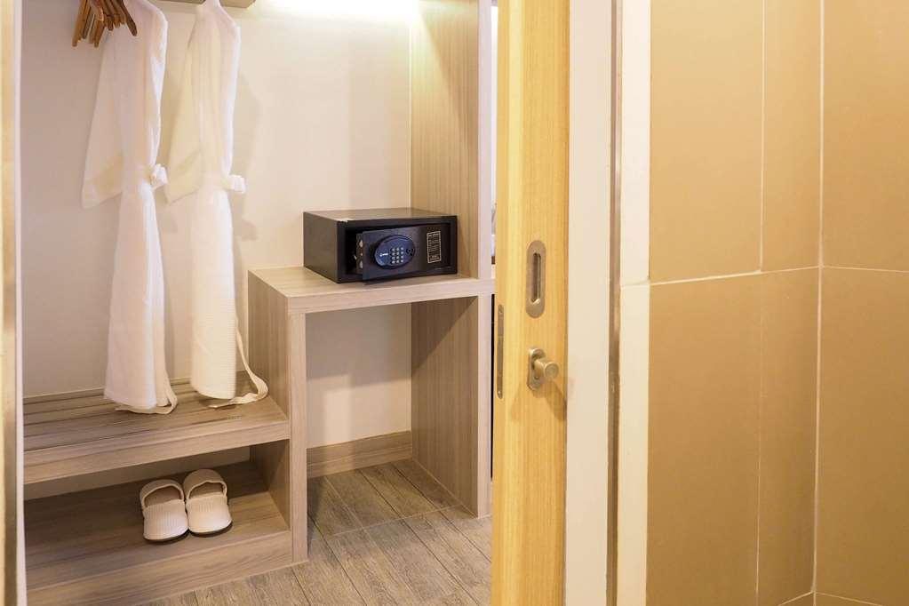 Clarion Patong