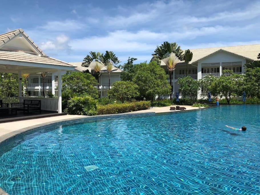Ocean Breeze Layan Phuket