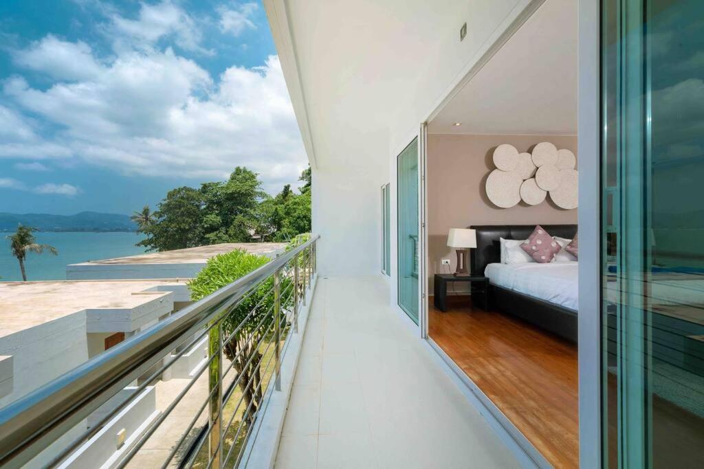 Beachfront 4 Bedrooms Penthouse With Breathtaking Sea View Apartment