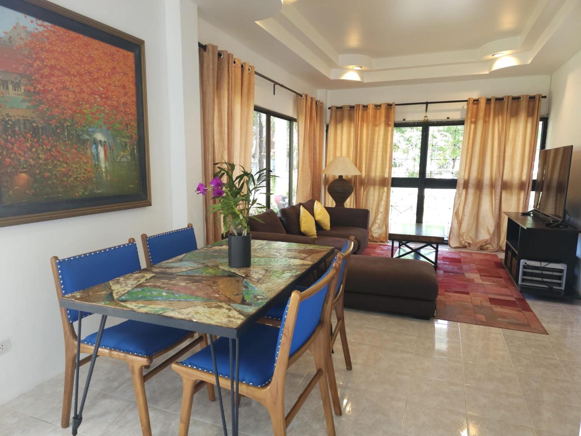 Lovely 2-bedroom With Pool * Pantai Kamala