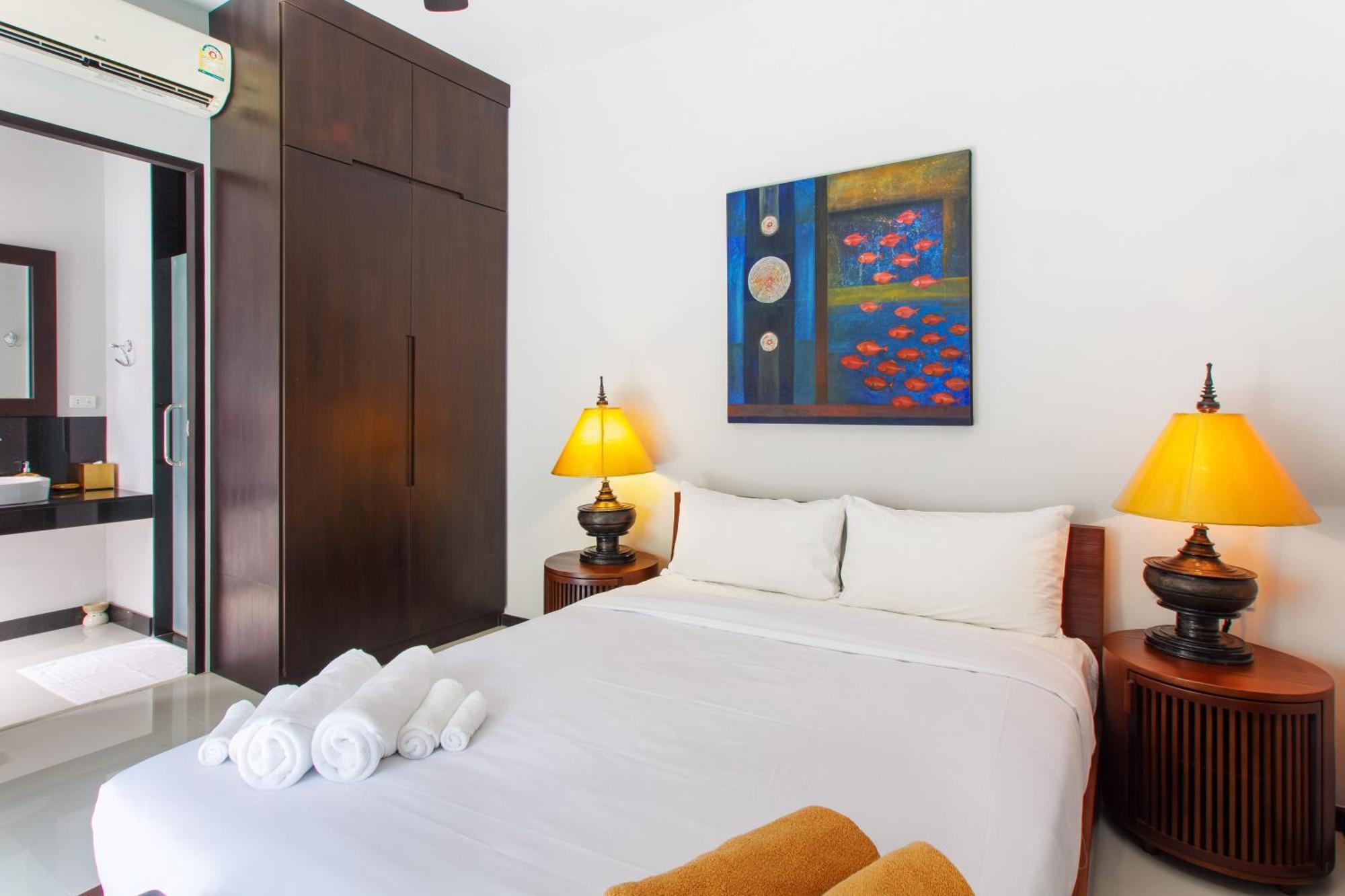 Stylish 3br Pool Onyx H4, Gated Residence, Near Rawai & Naiharn Ban Saiyuan