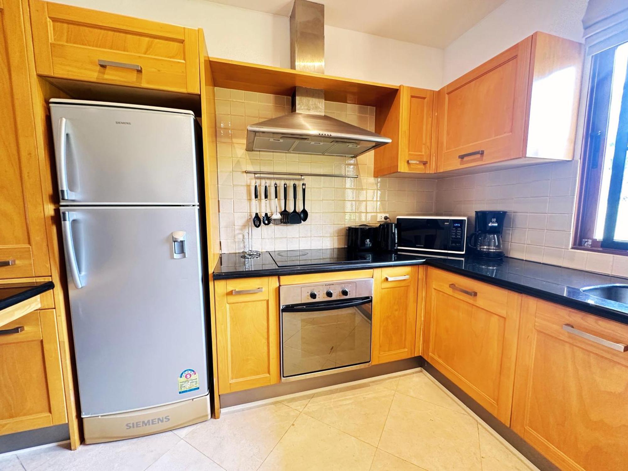 2-bedroom 5 Minutes From Bangtao Apartment *