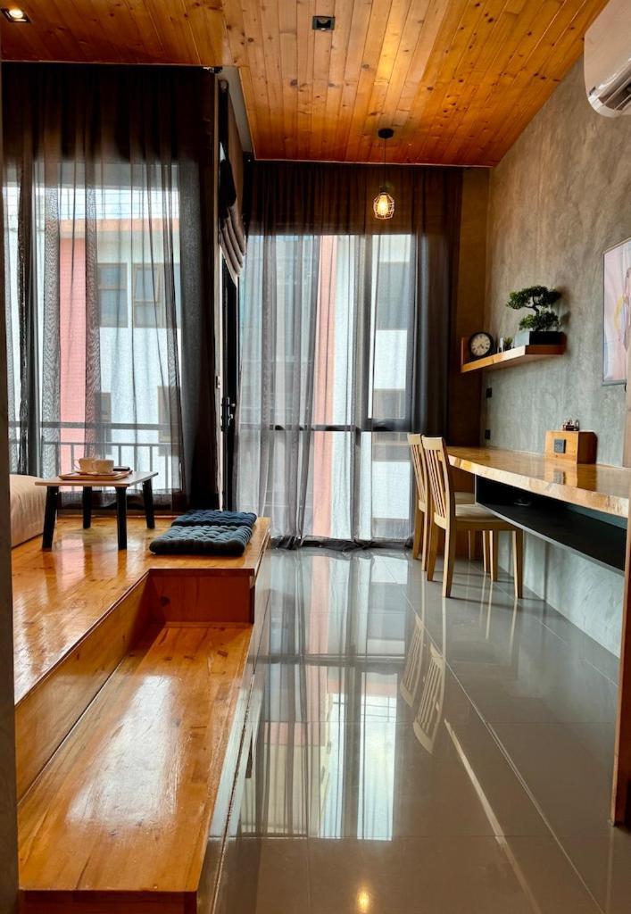 At Relife Windy Apartamento Rawai