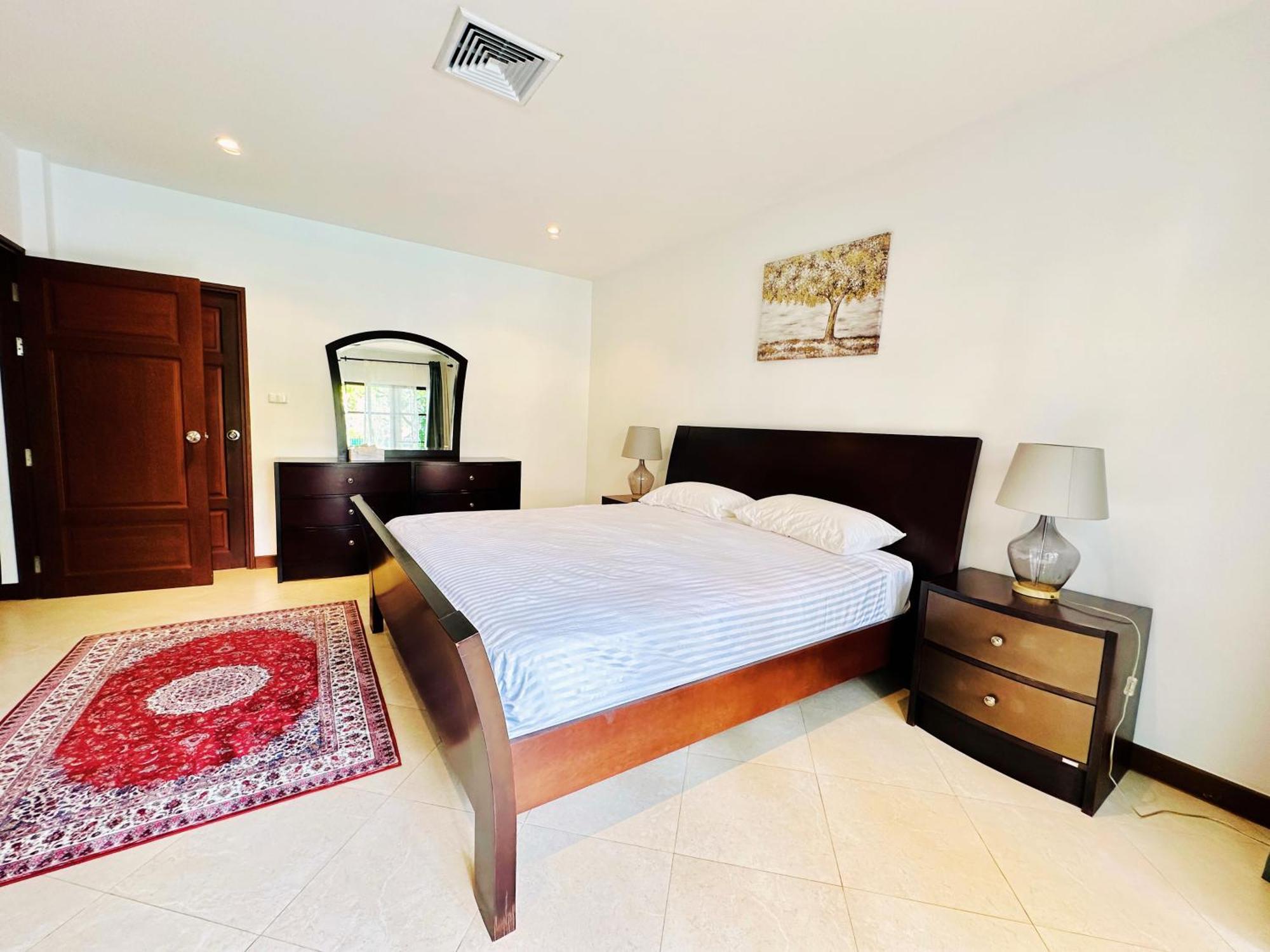 2-bedroom 5 Minutes From Bangtao Apartment *