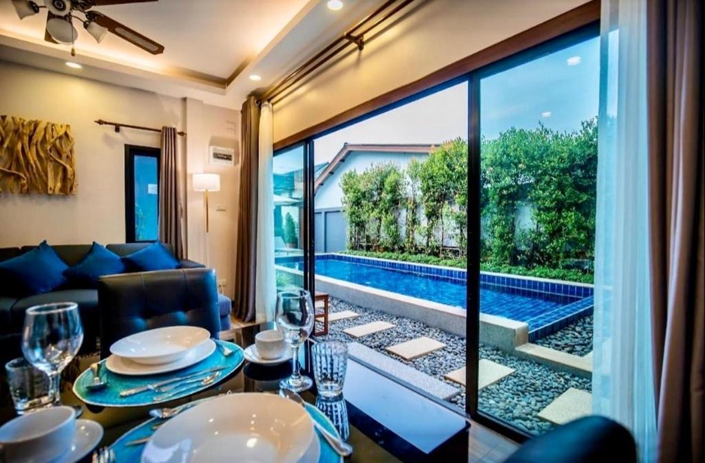 Villa The Sister Pool Bangtao *