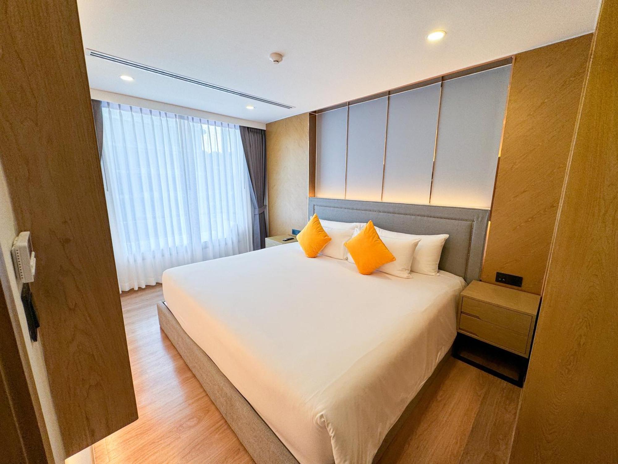Apartment Stylish 2 Bedroom S5503 By Ibg