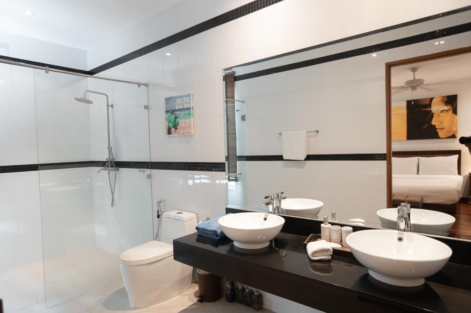 Penthouse Kamala Falls 260mq Apartment