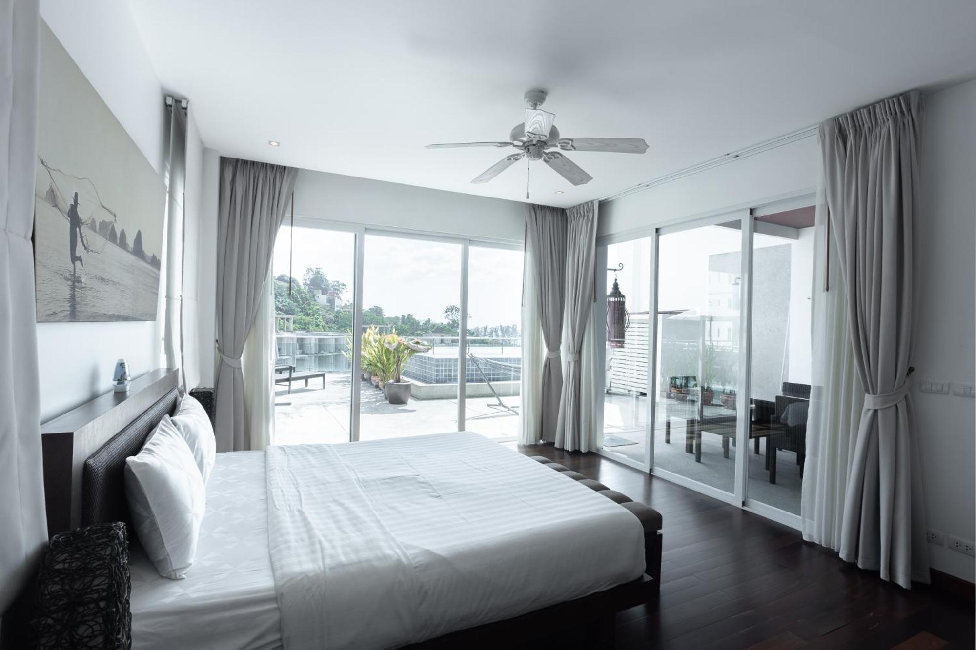 Penthouse Kamala Falls 260mq Apartment