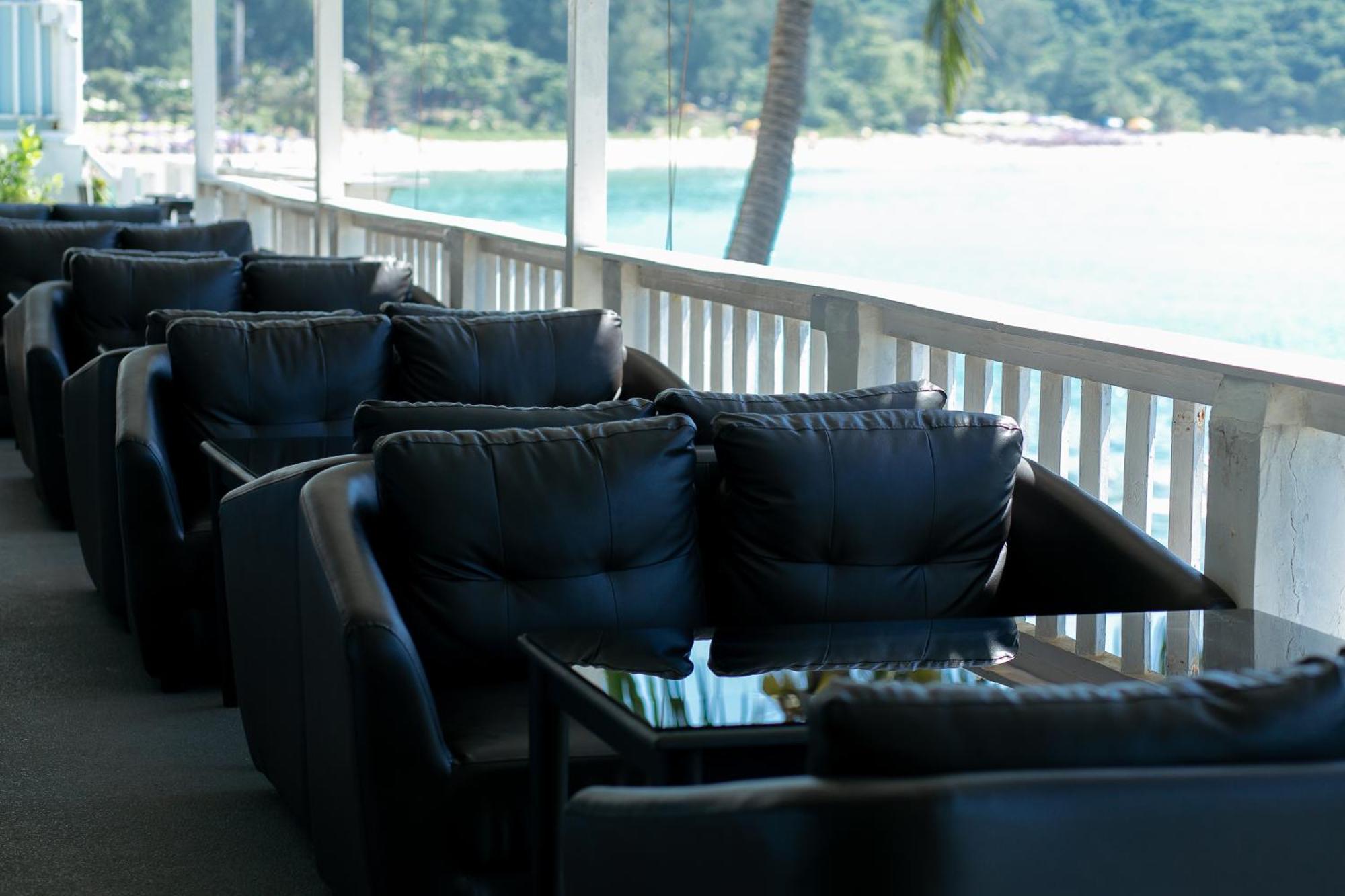 Resort Naiharn On The Rock Phuket 2*