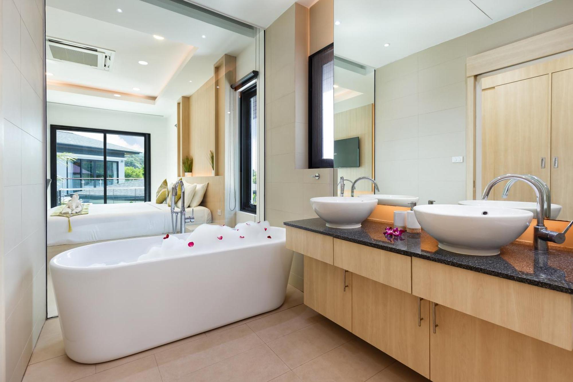 White Pool Villa Kamala Beach