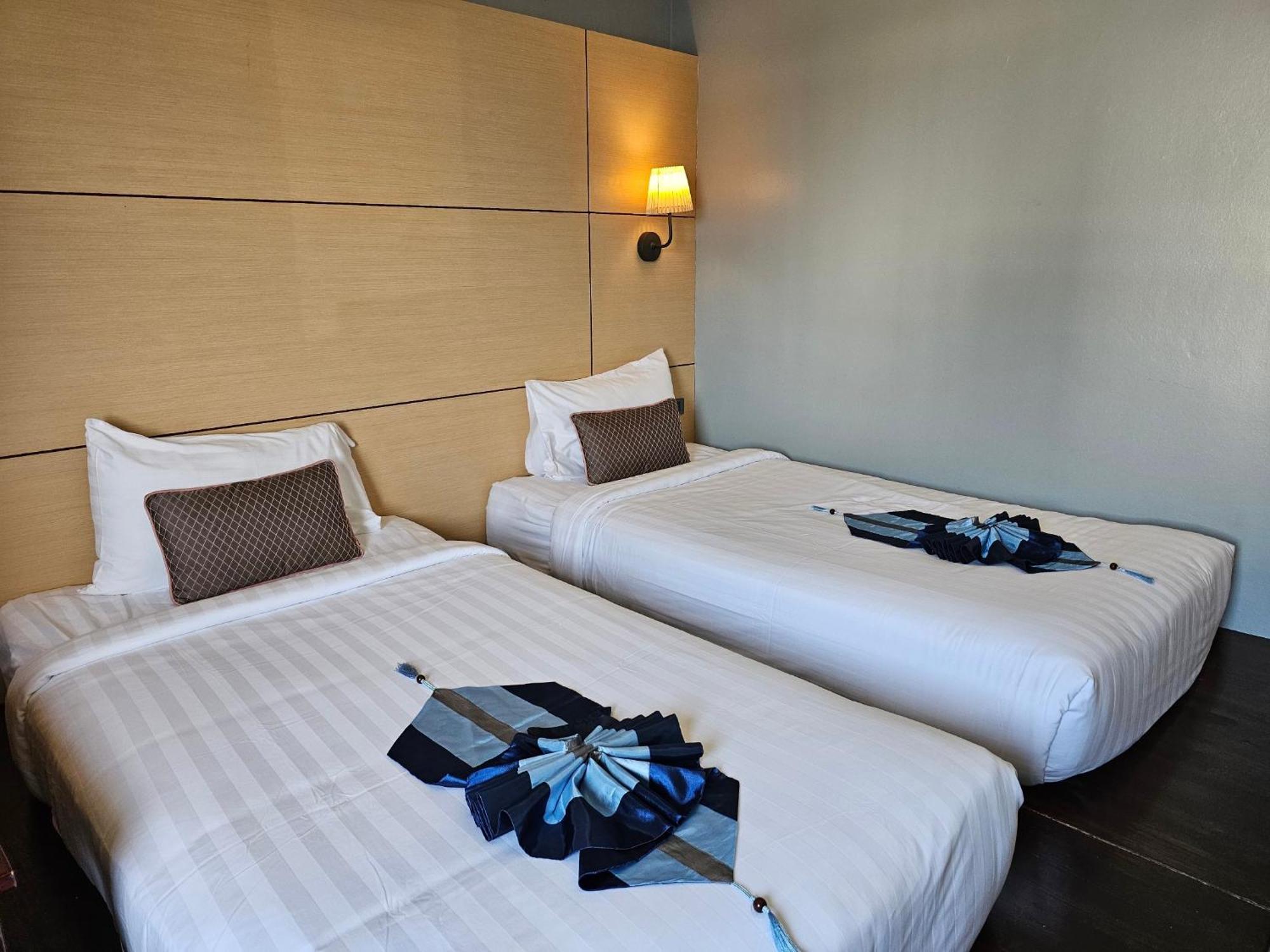 Montree Hotel, Sha Extra Hotel Phuket