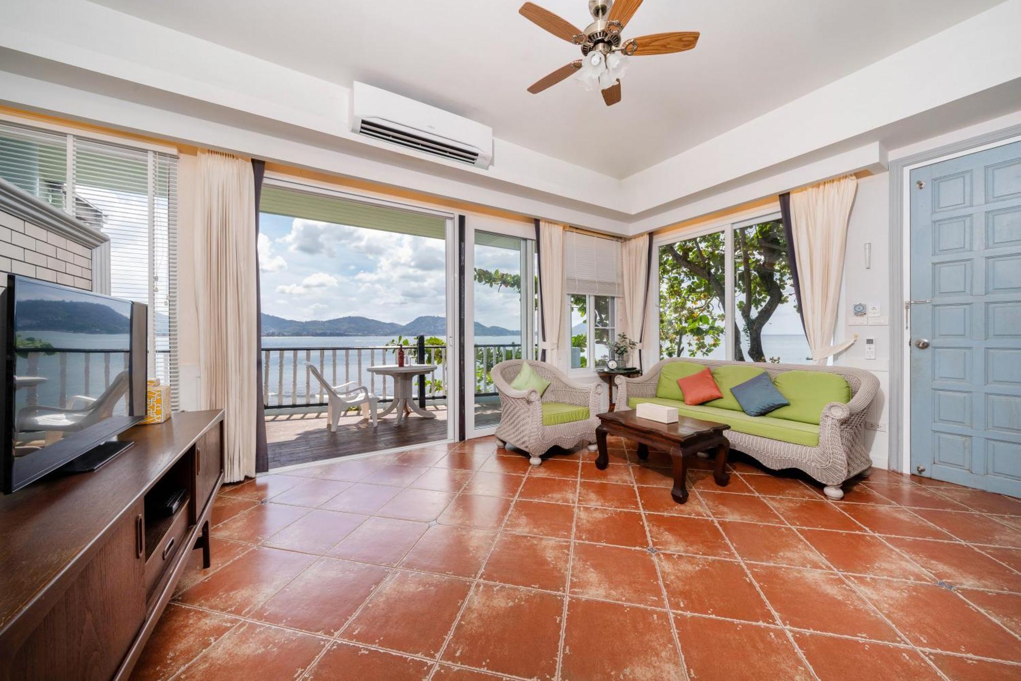 Front Kalim Villa *