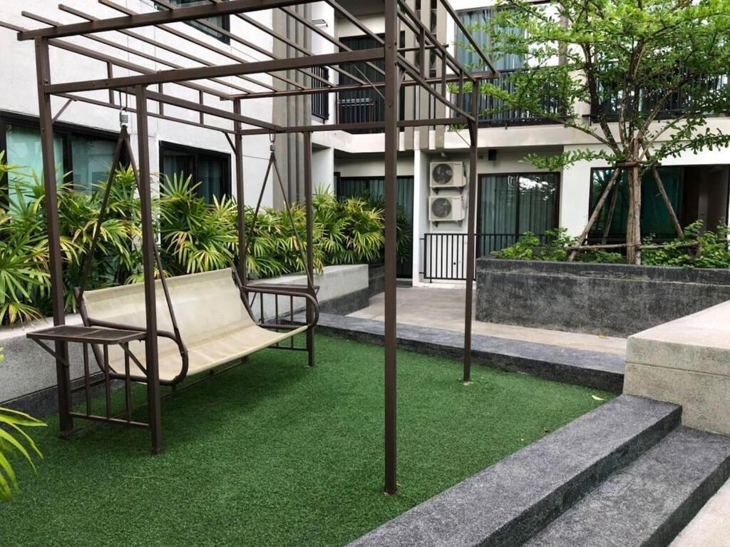 Zcape 1 Laguna Apartment