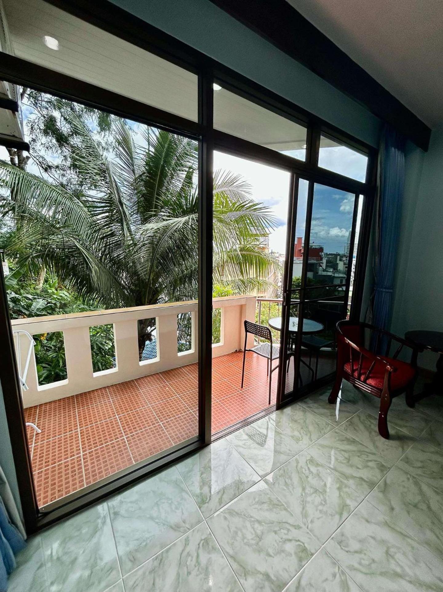 Riviera Hotel Patong