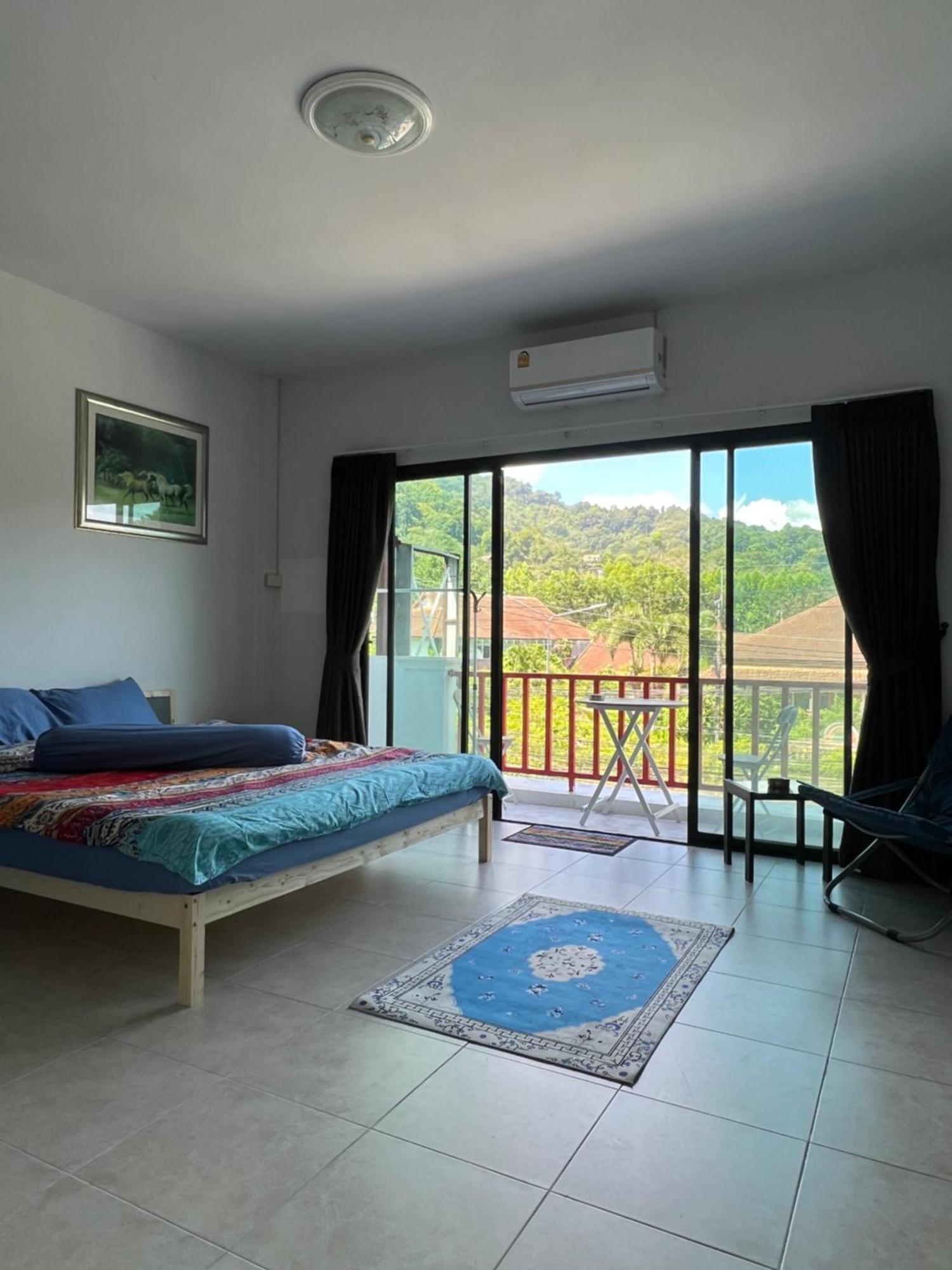 Petunya Phuket Guest house *