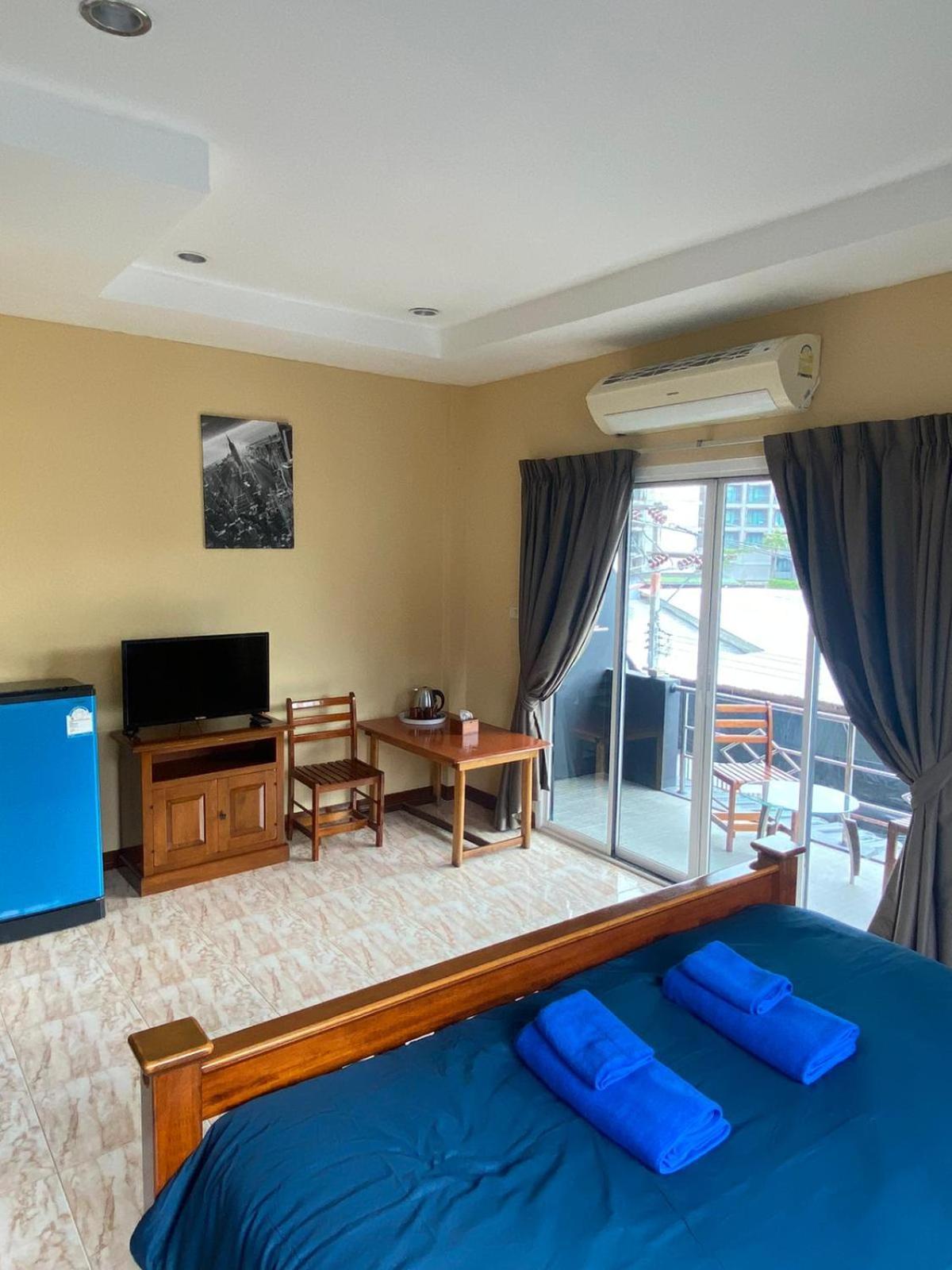 Bt Hotel *