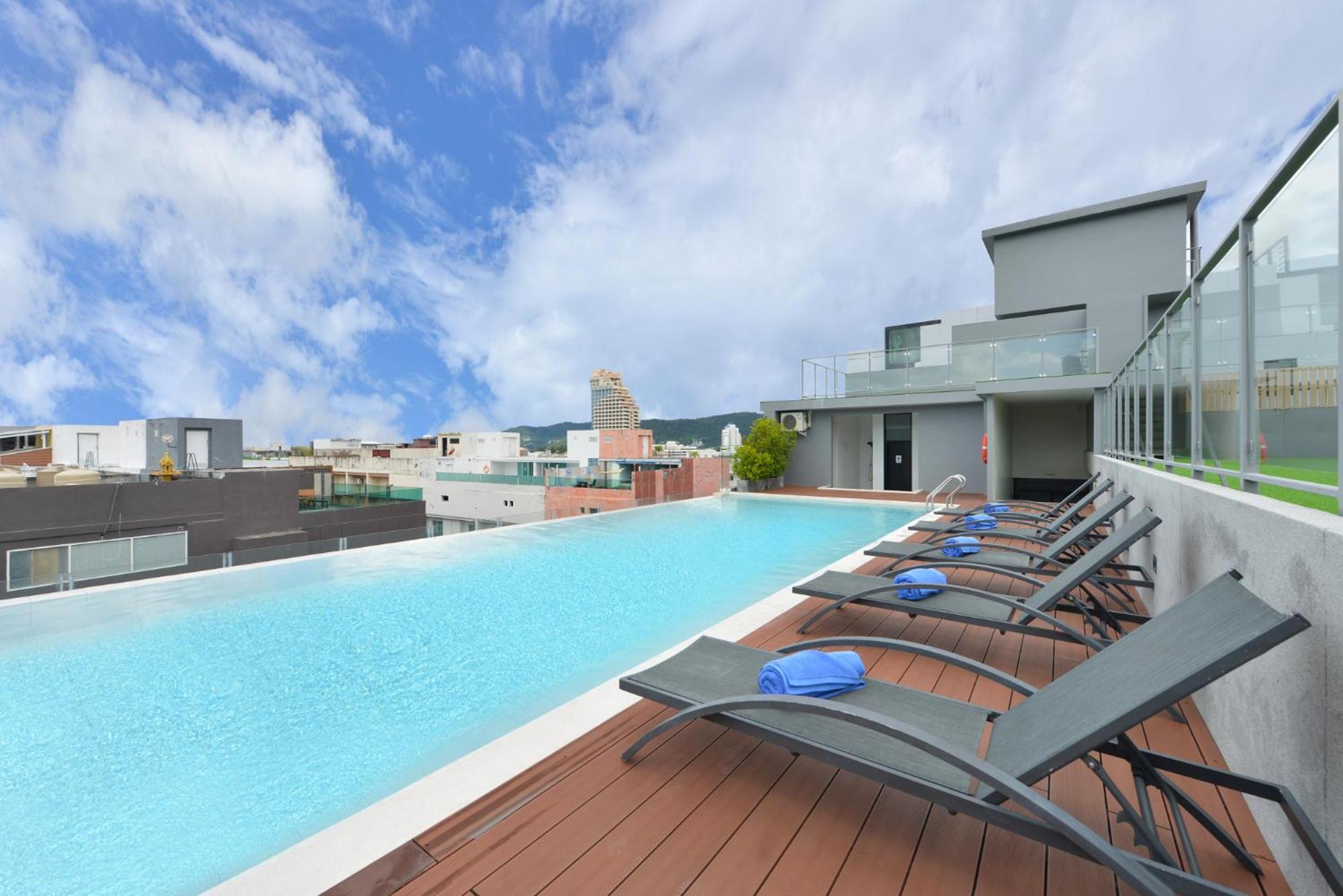Grace Patong 4*
