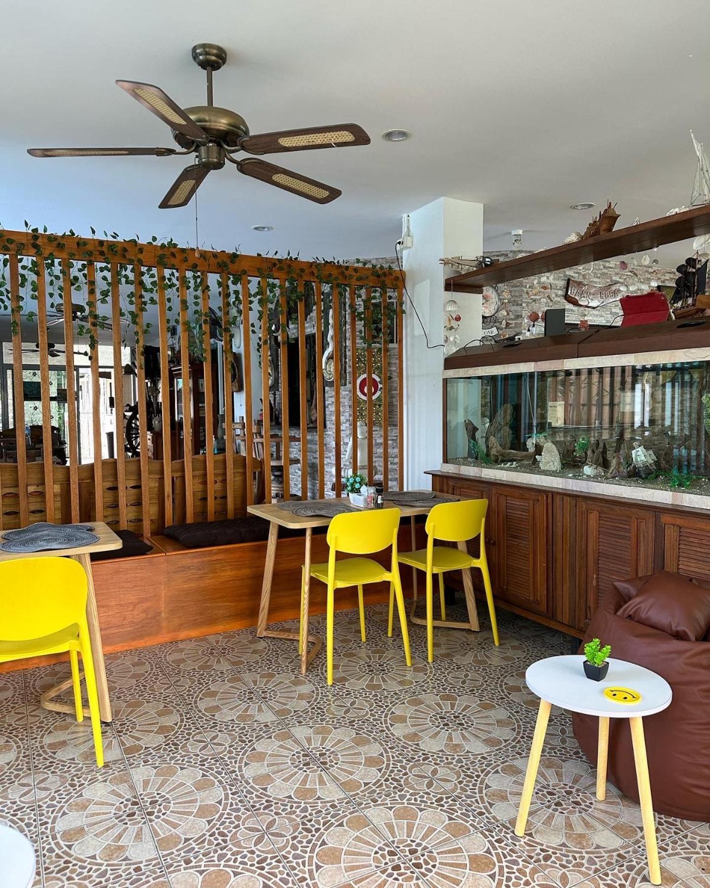 Baan Rosa Bangtao * Pantai Bang Tao
