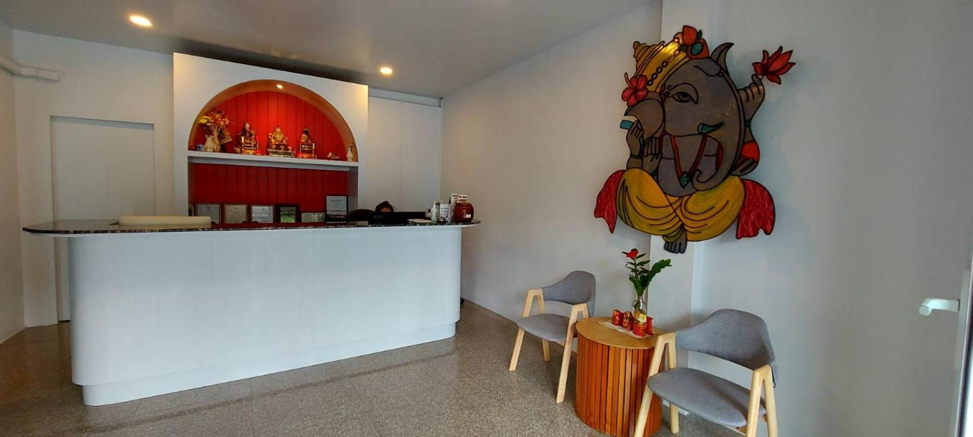 Hostel Living - Sha Karon