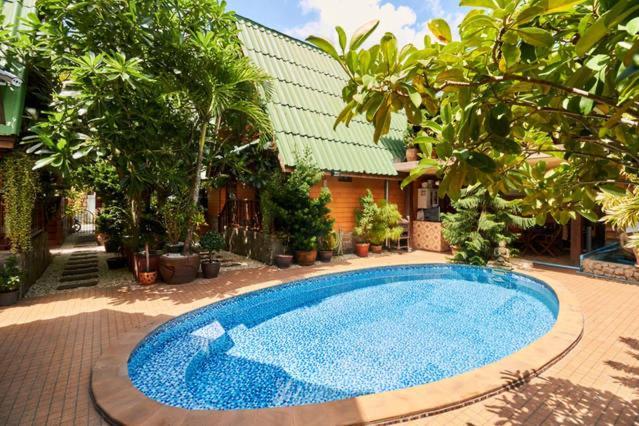 Chalet Phuket *