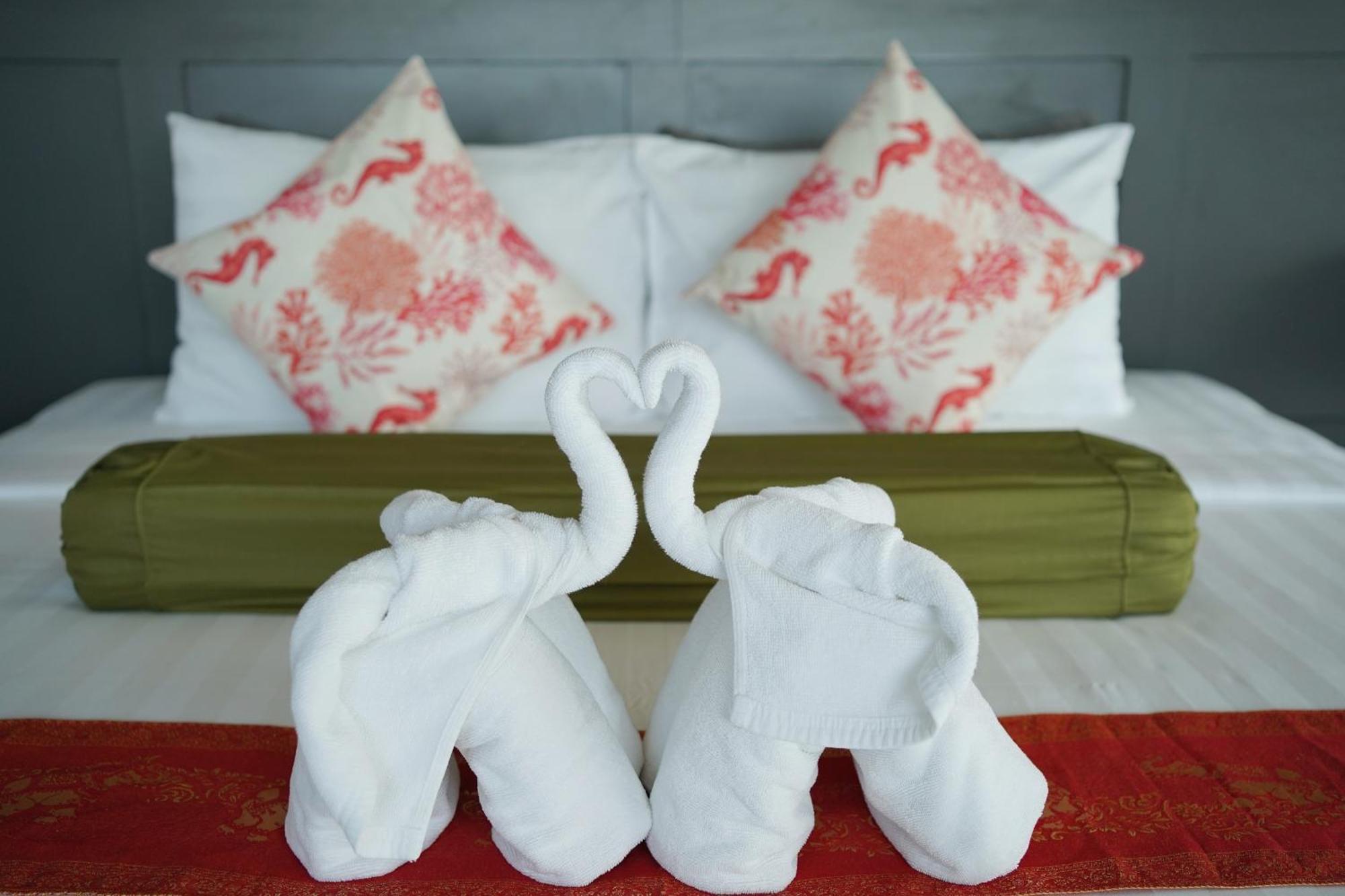 Hotel Casa Del M Phuket - Newly Renovated 4*