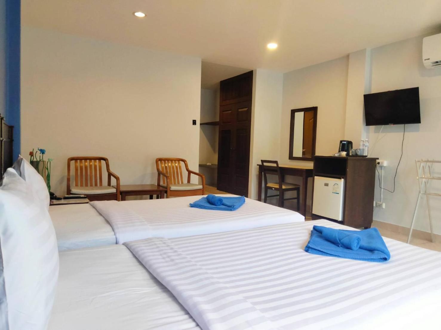 Hostel Living - Sha Karon