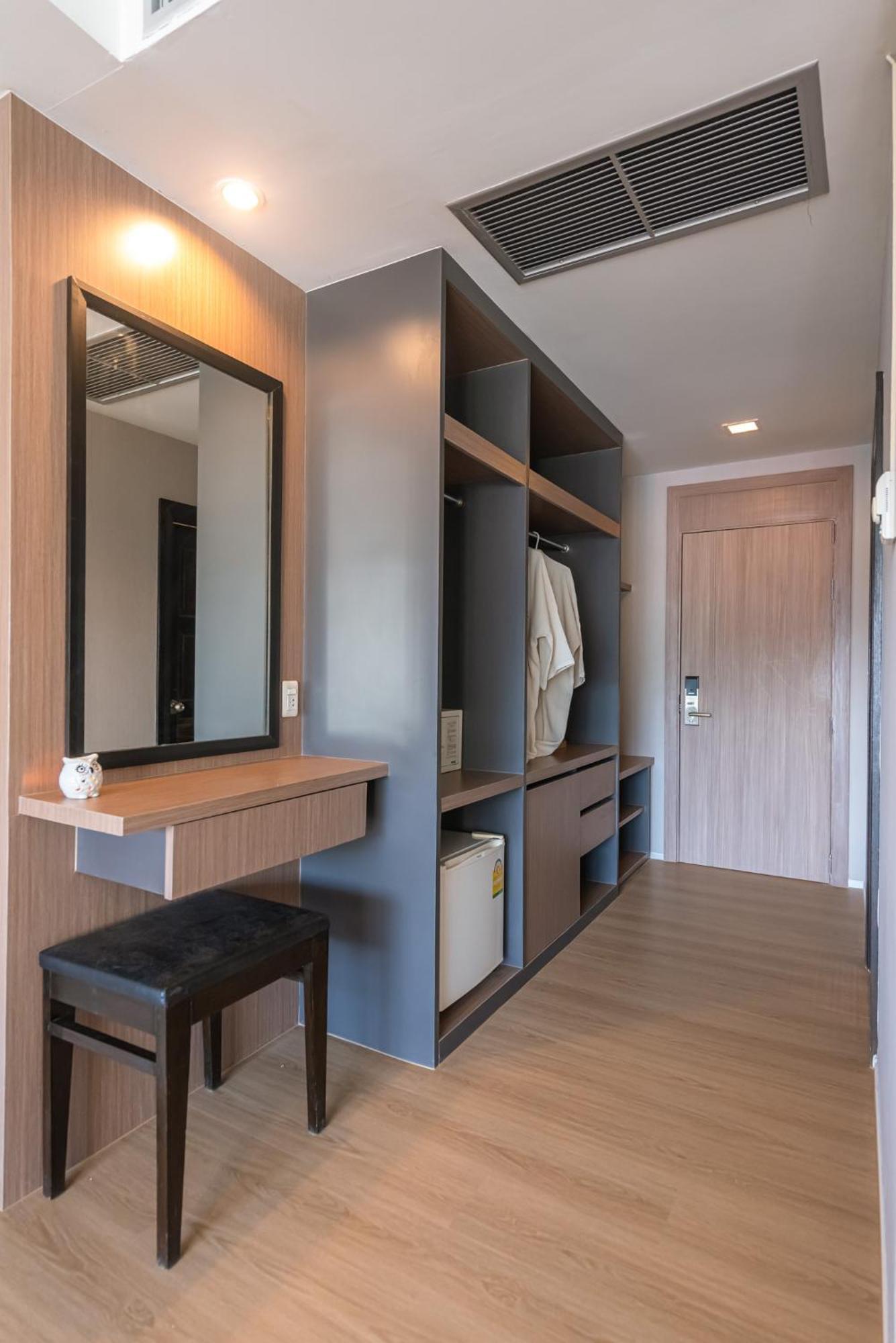 Casa Del M Phuket - Newly Renovated Hotel