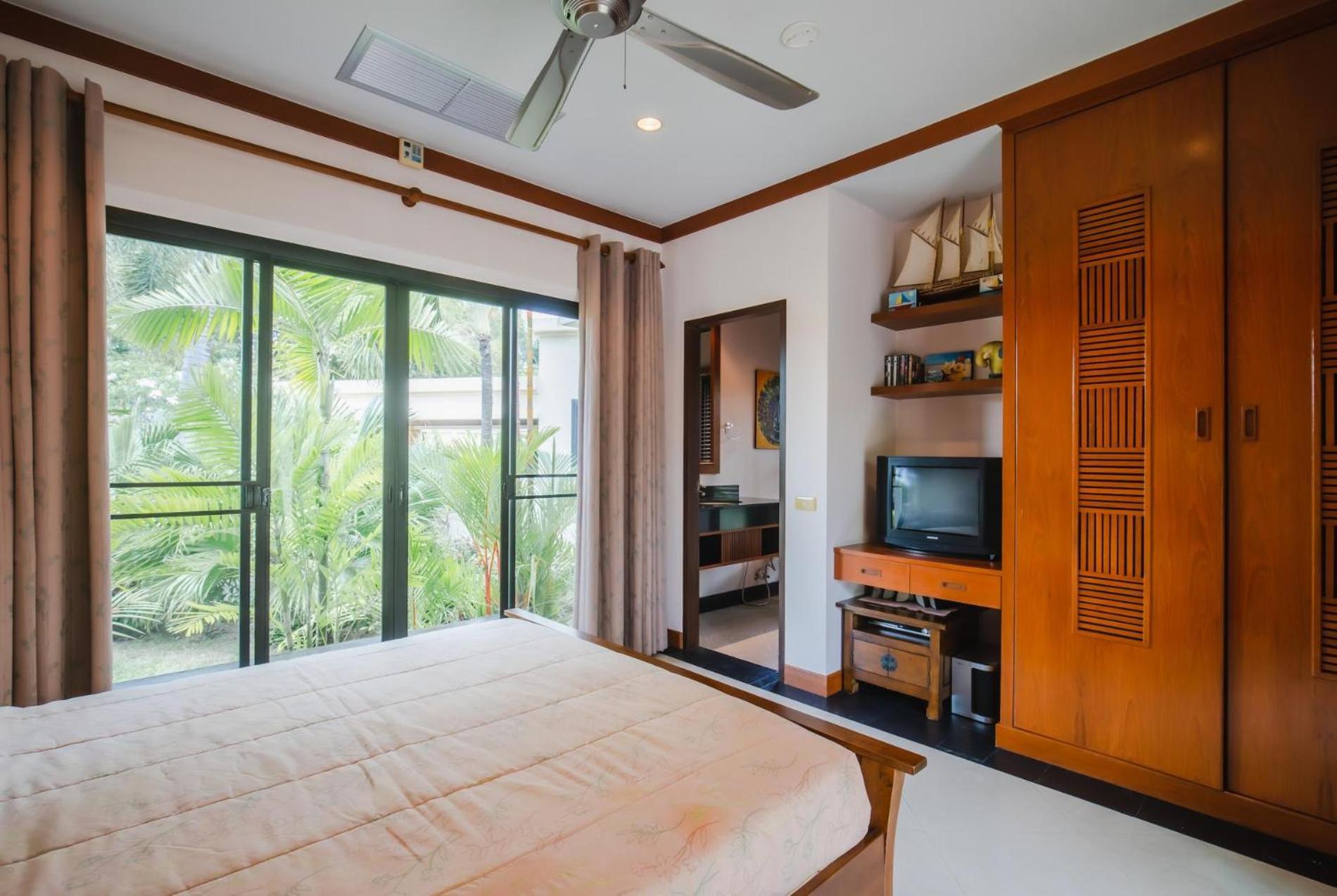 Lotus Pool Villa Rawai