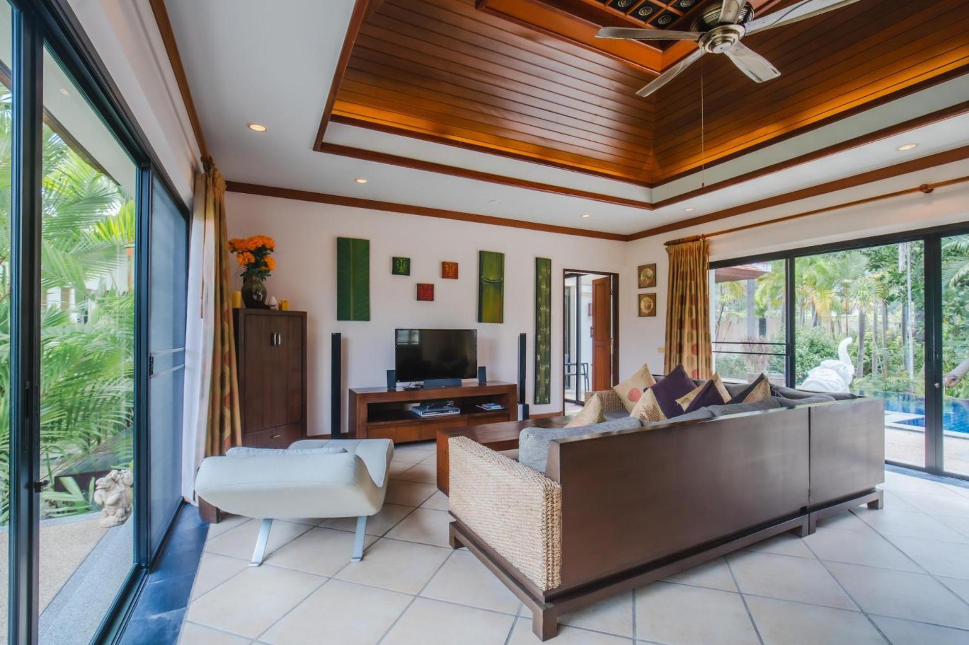 Lotus Pool Villa Rawai